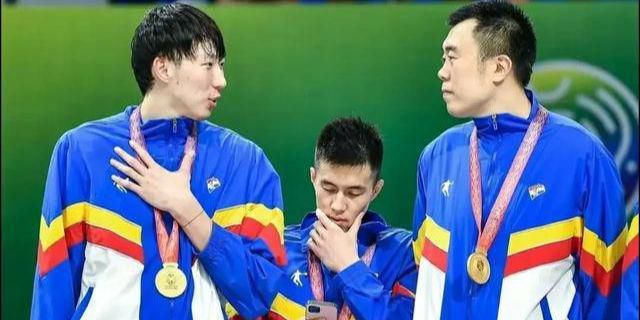 2026-02-20 过年聊点最走心的：这场“妈妈局”，又暖又开心2026-02-19 热门新闻 食物和爱都不可辜负！